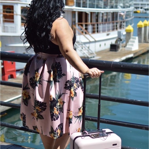 ASOS Floral skirt - size 16! - Picture 3 of 3